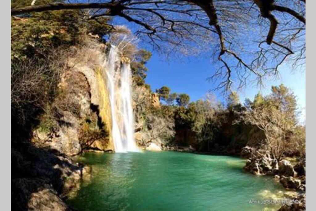Gite Provencal Independant Avec Piscine Chauffee : Le Suy Bien Flayosc Zewnętrze zdjęcie